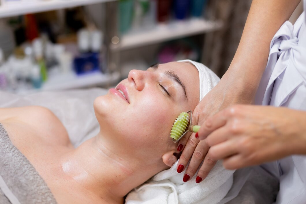 Anti Aging and Face Lifting Facial at HMS Fat Freezing Dubai